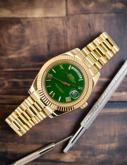 Seiko Mod Green Day Date Fluted 39mm automatic watch