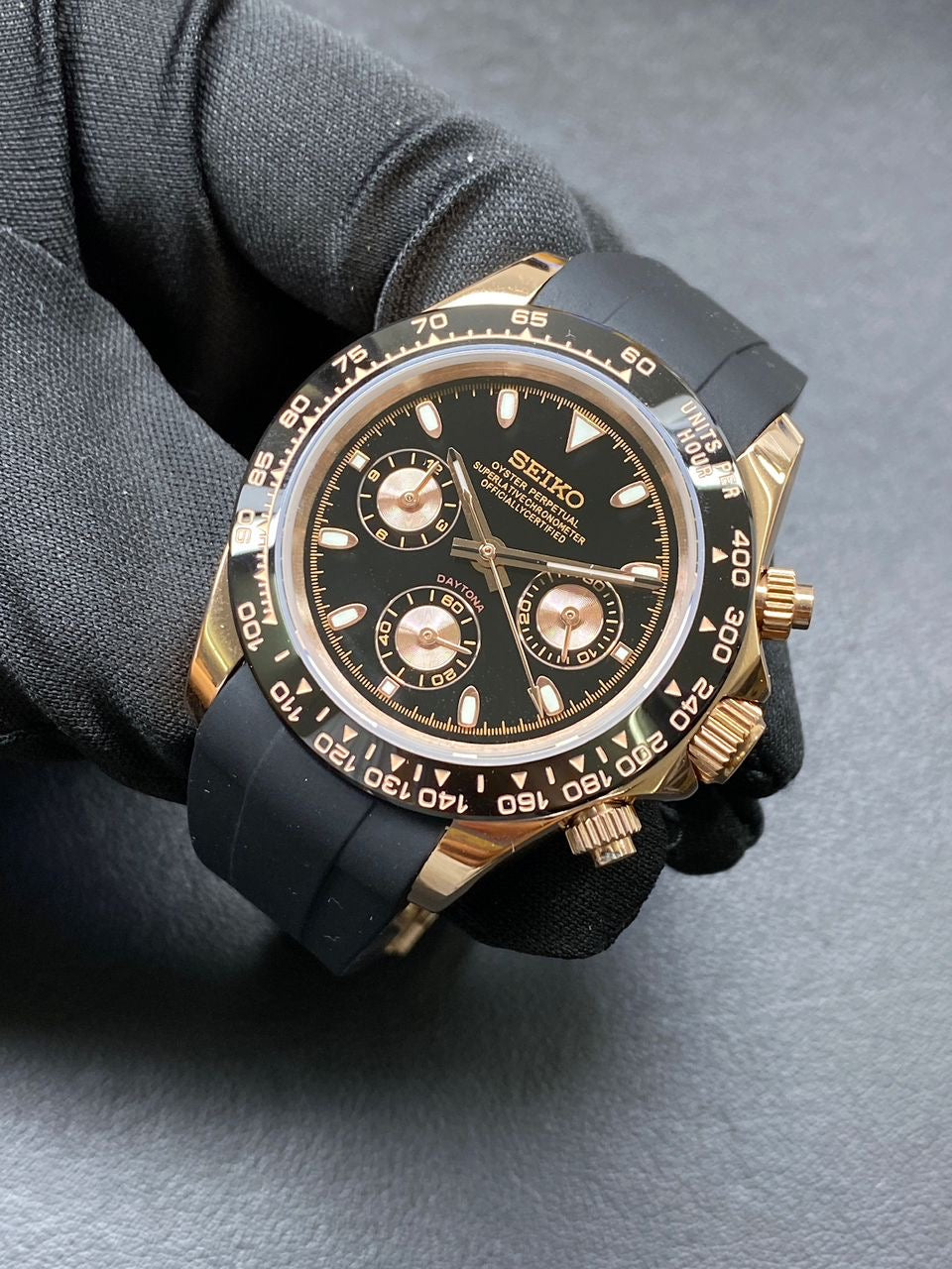 Seiko mod- rosegold Daytona with rubber strap mega-quartz VK63 movement watch