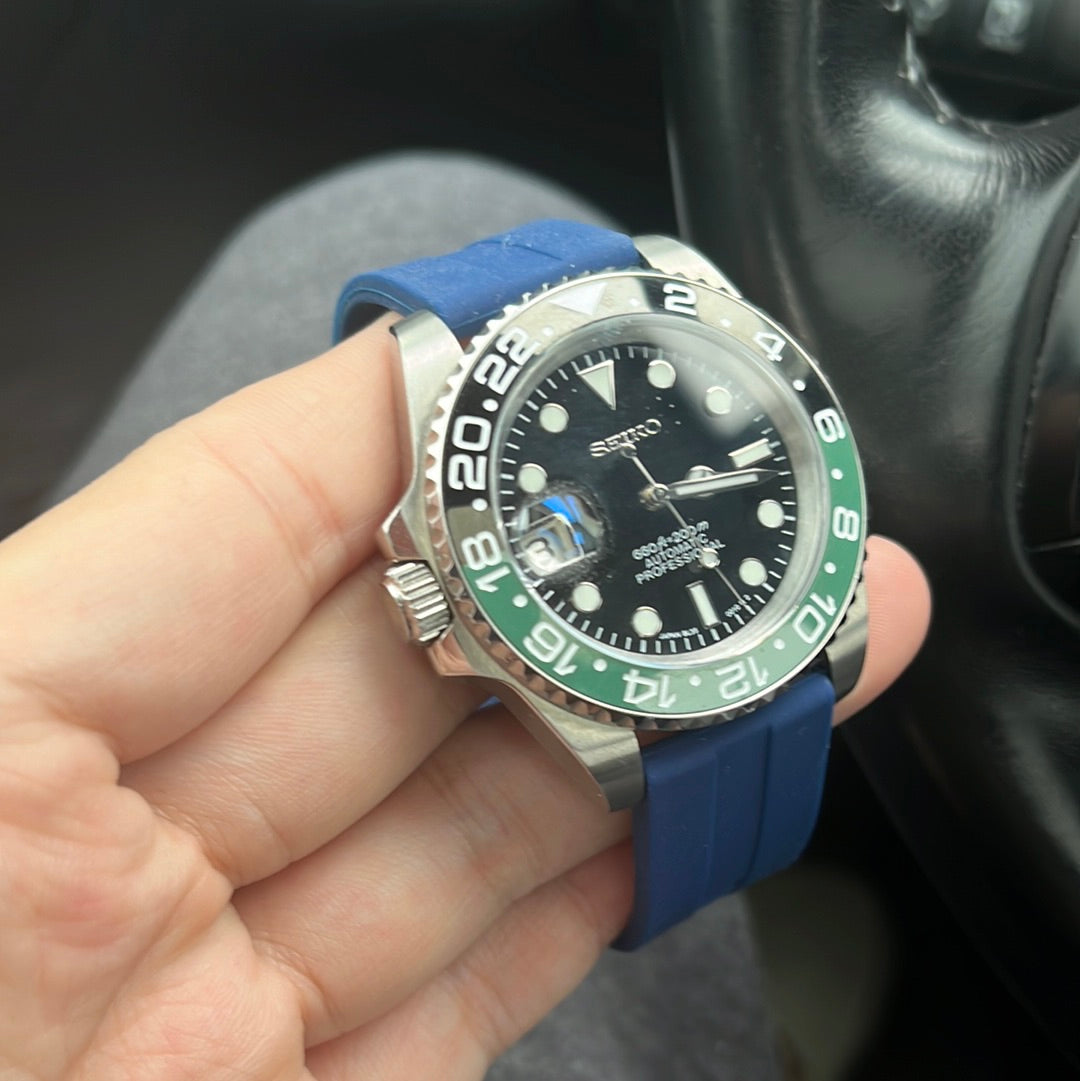 Seiko mod left handed sprite with blue rubber strap