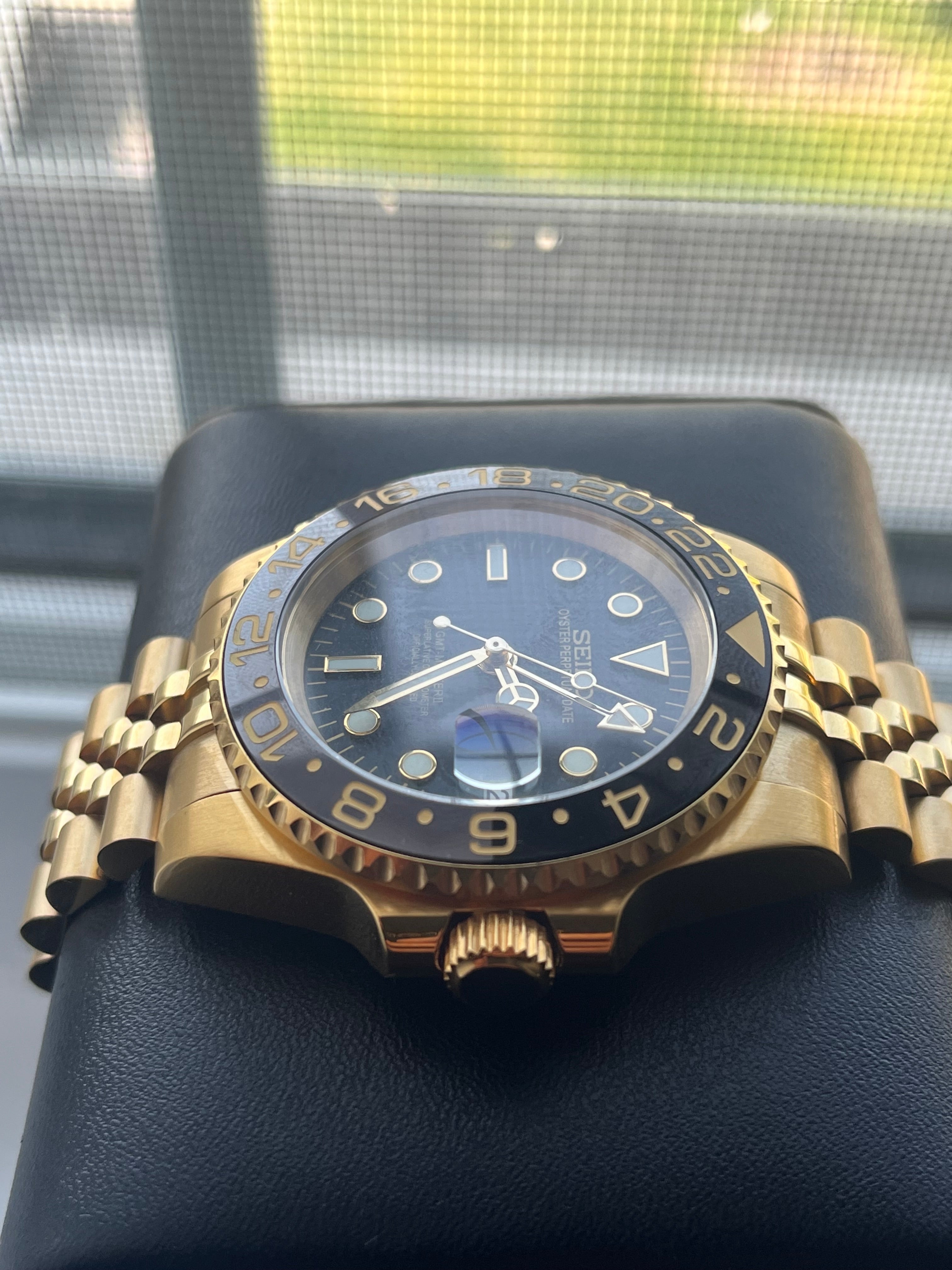 Custom build seiko mod GMT full gold jubilee automatic watch –  Thewatchcollector007