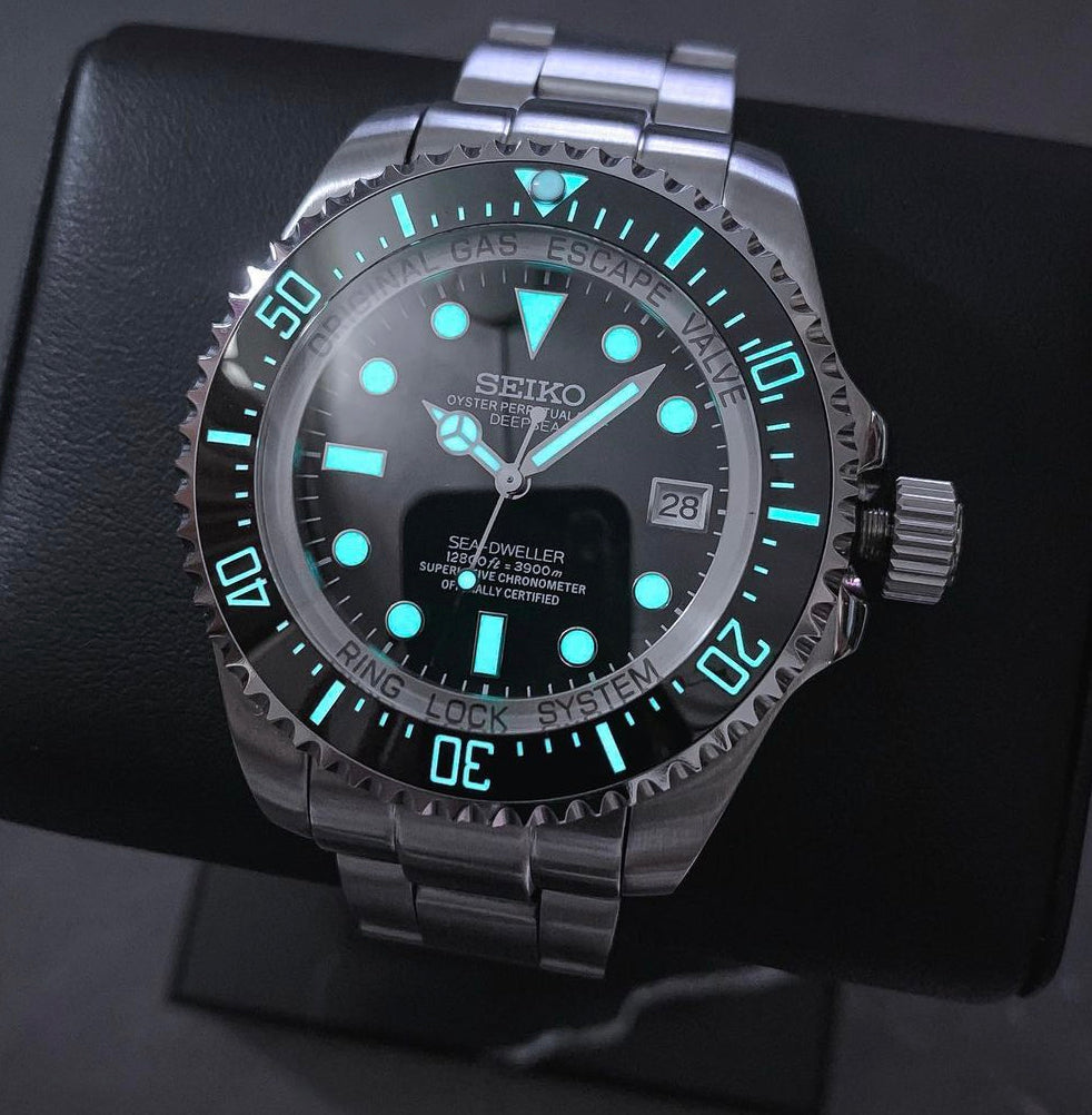 Custom build seiko mod -Seadweller mod automatic watch