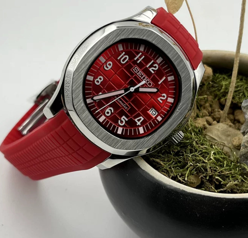 Red seiko mod aquanaut automatic watch 41mm