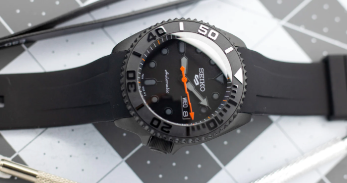 Stealth 5KX Seiko SKX Mod Automatic Watch